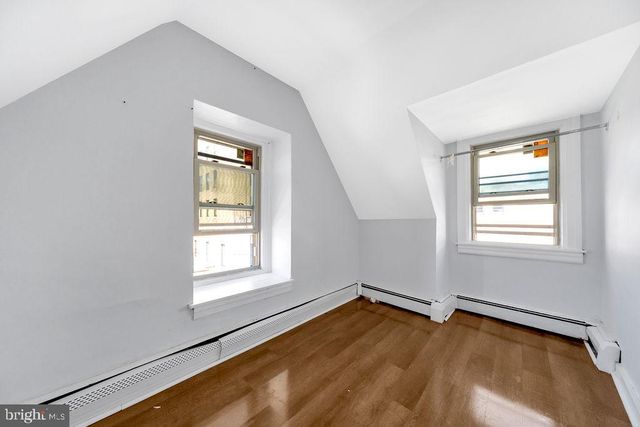 27 GLENDALE RD, Upper Darby, PA 19082