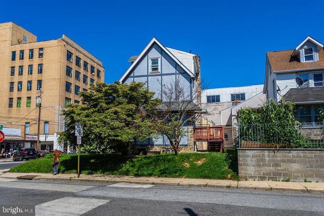 27 GLENDALE RD, Upper Darby, PA 19082