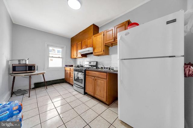 27 GLENDALE RD, Upper Darby, PA 19082