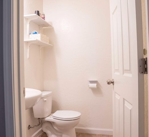 5837 E Platt Avenue, Fresno, CA 93727