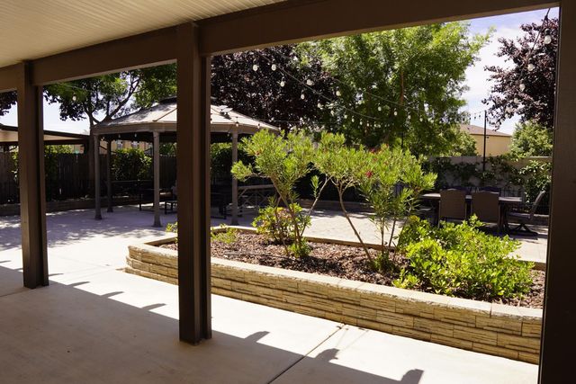 5837 E Platt Avenue, Fresno, CA 93727