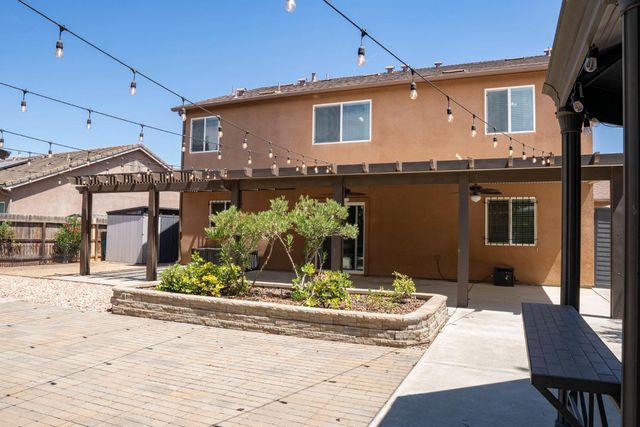 5837 E Platt Avenue, Fresno, CA 93727