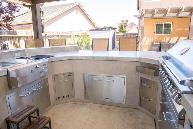 5837 E Platt Avenue, Fresno, CA 93727