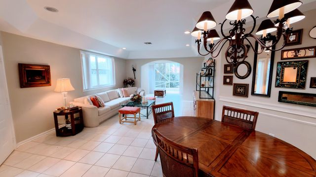 12562 Crystal Pointe Drive A, Boynton Beach, FL 33437