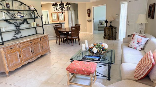 12562 Crystal Pointe Drive A, Boynton Beach, FL 33437