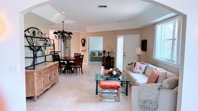 12562 Crystal Pointe Drive A, Boynton Beach, FL 33437