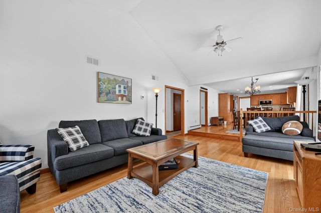 5 Bens Way, Chester, NY 10918