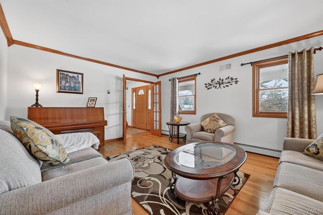 5 Bens Way, Chester, NY 10918