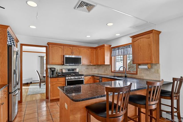 5 Bens Way, Chester, NY 10918