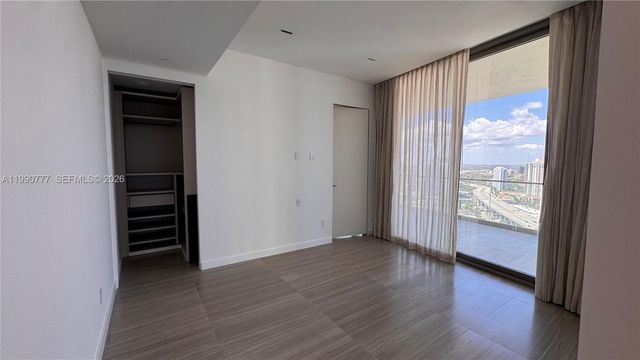 18975 Collins Avenue 2500, Sunny Isles Beach, FL 33160