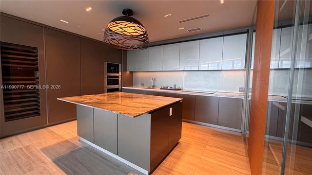 18975 Collins Avenue 2500, Sunny Isles Beach, FL 33160