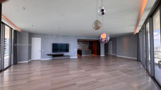 18975 Collins Avenue 2500, Sunny Isles Beach, FL 33160