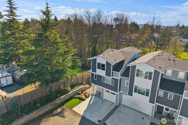 21625 13th Drive S, Des Moines, WA 98198