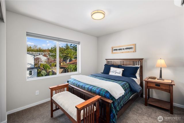 21625 13th Drive S, Des Moines, WA 98198