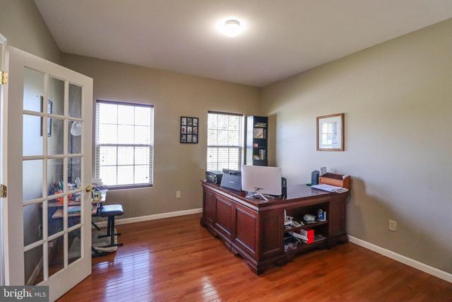 1279 AYLESBURY LN, York, PA 17404