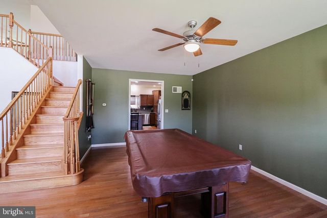 1279 AYLESBURY LN, York, PA 17404
