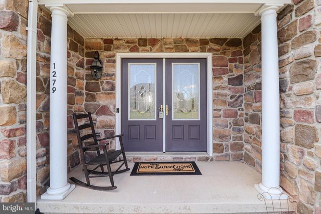 1279 AYLESBURY LN, York, PA 17404