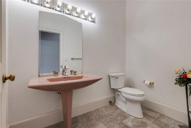 5105 Jett Forest NW Trail, Atlanta, GA 30327