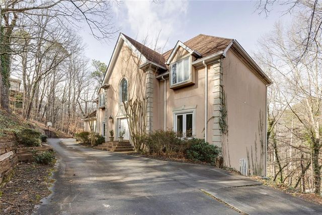 5105 Jett Forest NW Trail, Atlanta, GA 30327