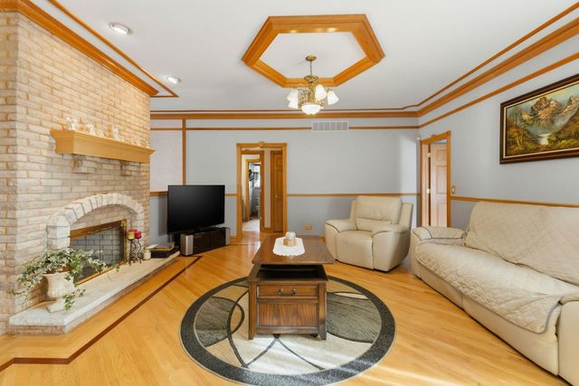 13335 W Choctaw Trail, Homer Glen, IL 60491