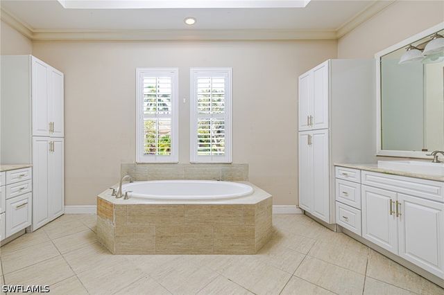 6871 Lakewood Isle DR, Fort Myers, FL 33908