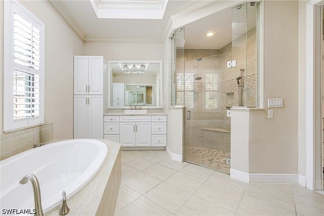 6871 Lakewood Isle DR, Fort Myers, FL 33908