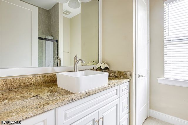 6871 Lakewood Isle DR, Fort Myers, FL 33908
