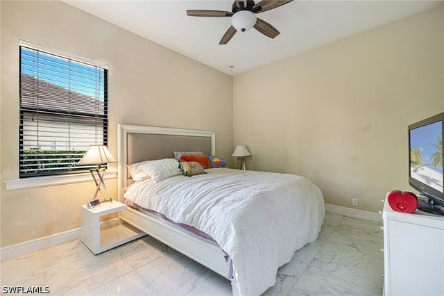 6871 Lakewood Isle DR, Fort Myers, FL 33908