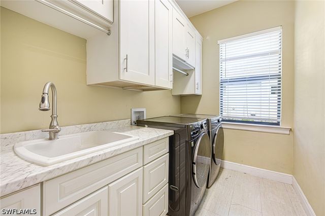 6871 Lakewood Isle DR, Fort Myers, FL 33908