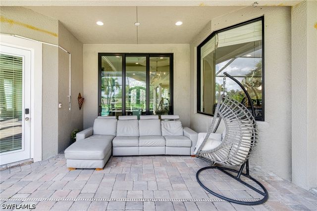6871 Lakewood Isle DR, Fort Myers, FL 33908