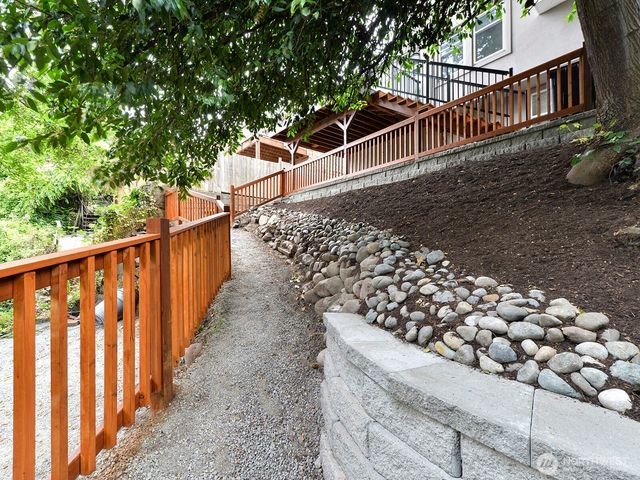 3437 15th Avenue S, Seattle, WA 98144