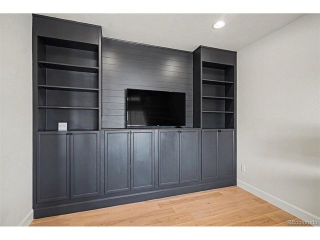 4579 Gray Wolf Ln, Castle Rock, CO 80104