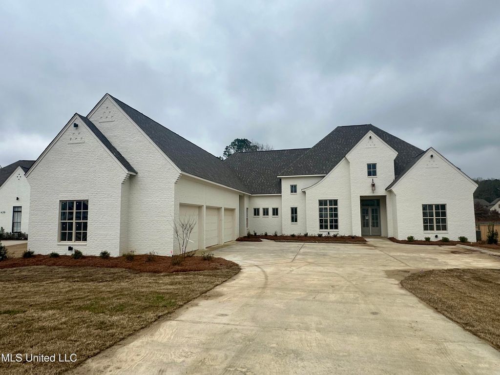 441 W Oak Circle, Madison, MS 39110