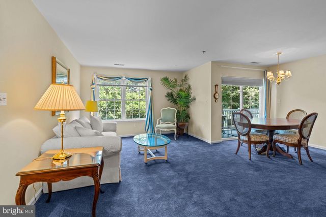 42 W COLLEGE AVE #222, Yardley, PA 19067