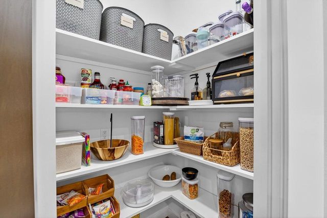 166 Cardinal Lane, Fall River, WI 53932