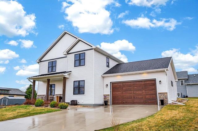 166 Cardinal Lane, Fall River, WI 53932