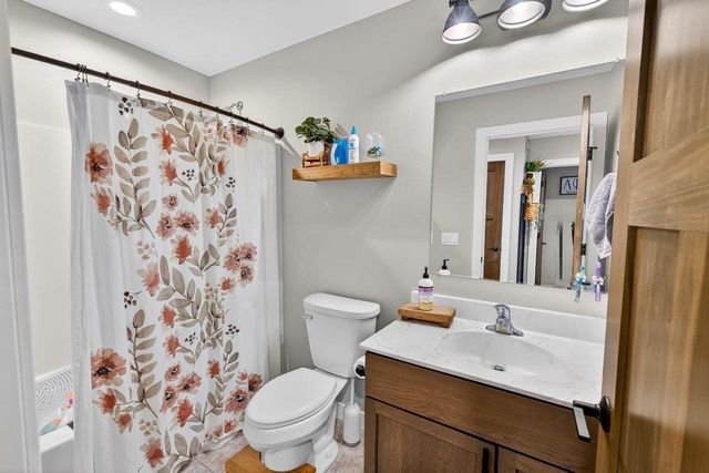 166 Cardinal Lane, Fall River, WI 53932