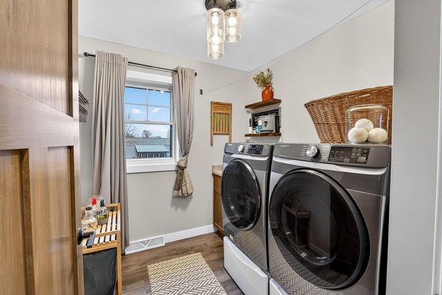 166 Cardinal Lane, Fall River, WI 53932