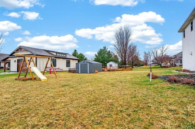 166 Cardinal Lane, Fall River, WI 53932