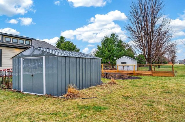 166 Cardinal Lane, Fall River, WI 53932