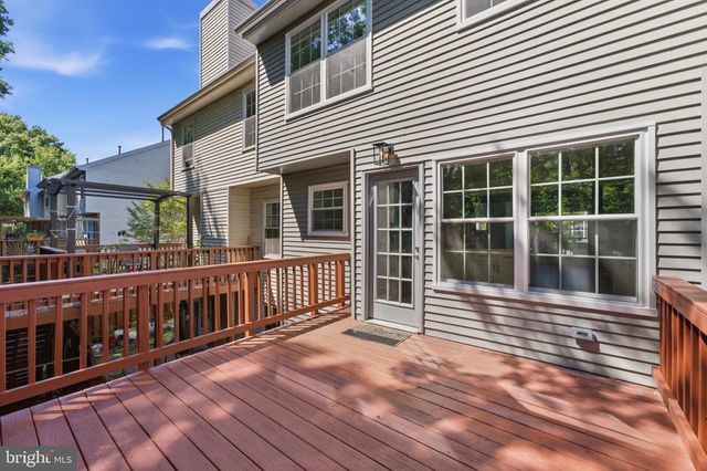 46757 HOBBLEBUSH TER, Sterling, VA 20164