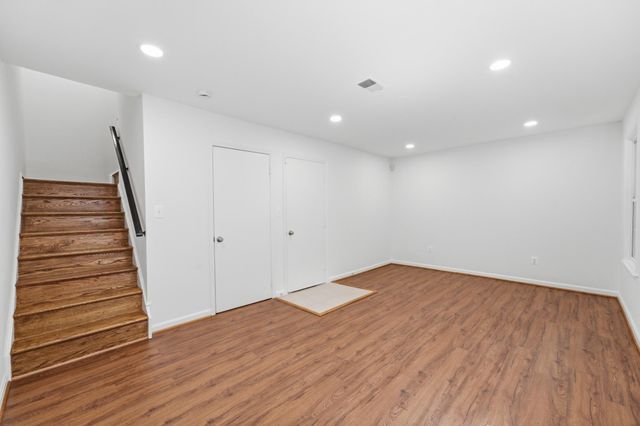 46757 HOBBLEBUSH TER, Sterling, VA 20164