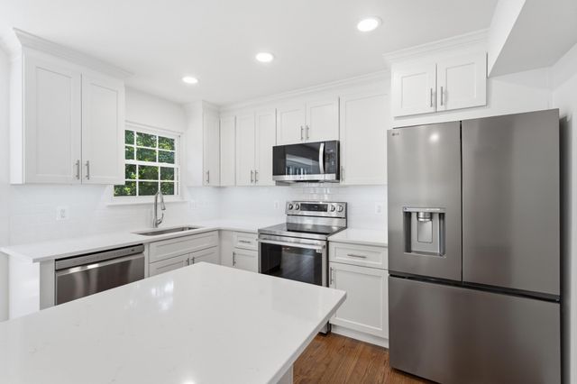 46757 HOBBLEBUSH TER, Sterling, VA 20164
