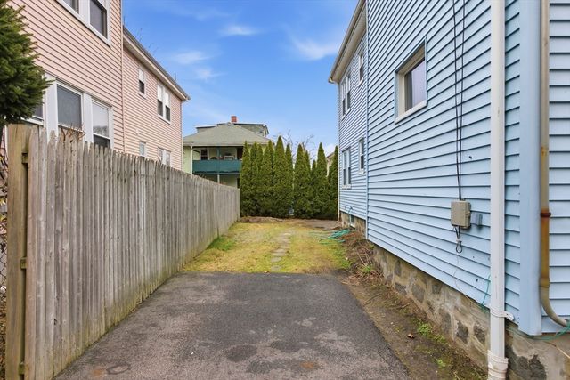 23-25 Suncrest Rd, Boston, MA 02136