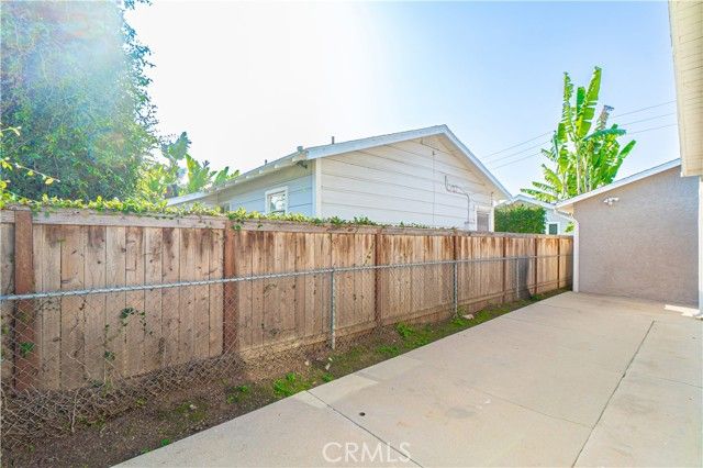 4006 E Vermont Street, Long Beach, CA 90814