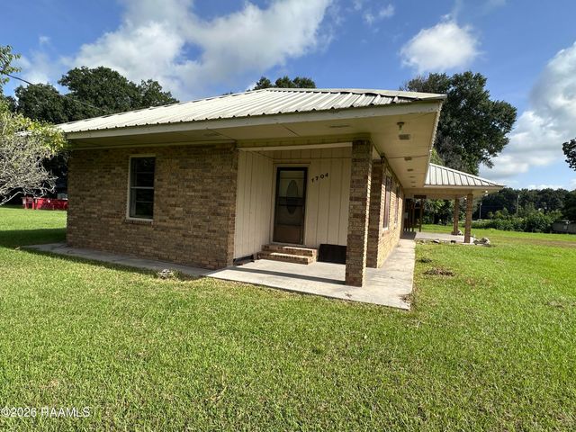 1704 Savoy Road, Youngsville, LA 70592