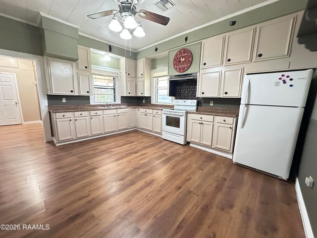 1704 Savoy Road, Youngsville, LA 70592