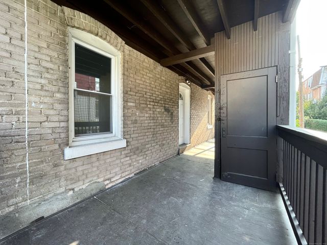 178 Roosevelt Street 2-E, Hartford, CT 06114