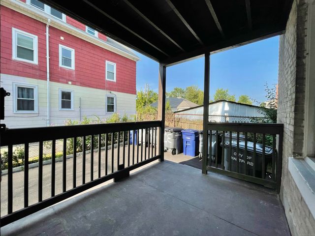 178 Roosevelt Street 2-E, Hartford, CT 06114