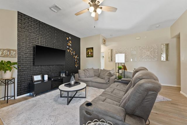 19131 Lakota Drive, Katy, TX 77449